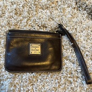 Brown leather Dooney & Bourke wristlet